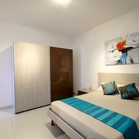 Crescent Court F Apartman