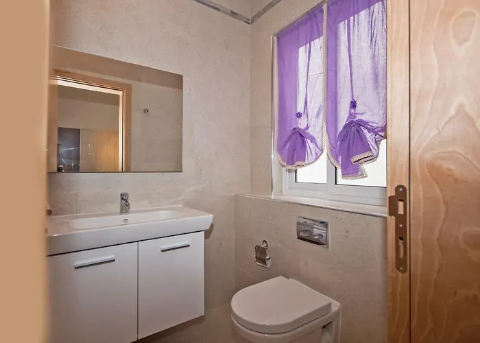 Crescent Court F Apartamento